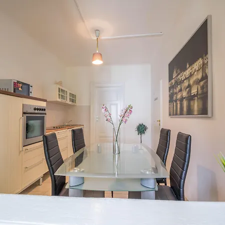 Chest Design Apartment *