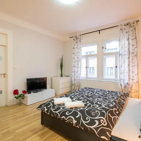Chest Design Apartment