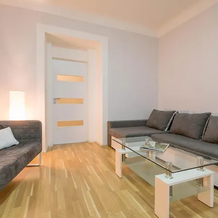 Chest Design Apartment