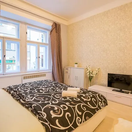 Chest Design Apartment *